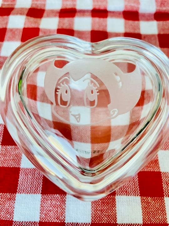 鉄腕アトム　ウランちゃん　手塚プロダクション　ハート型蓋付きガラスケース　レトロ