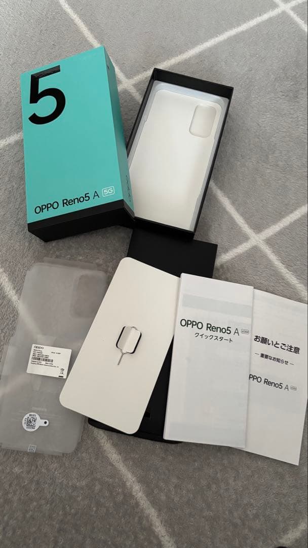 OPPO Reno5 A シルバーブラック 本体　箱（付属品あり）ケース3個付き