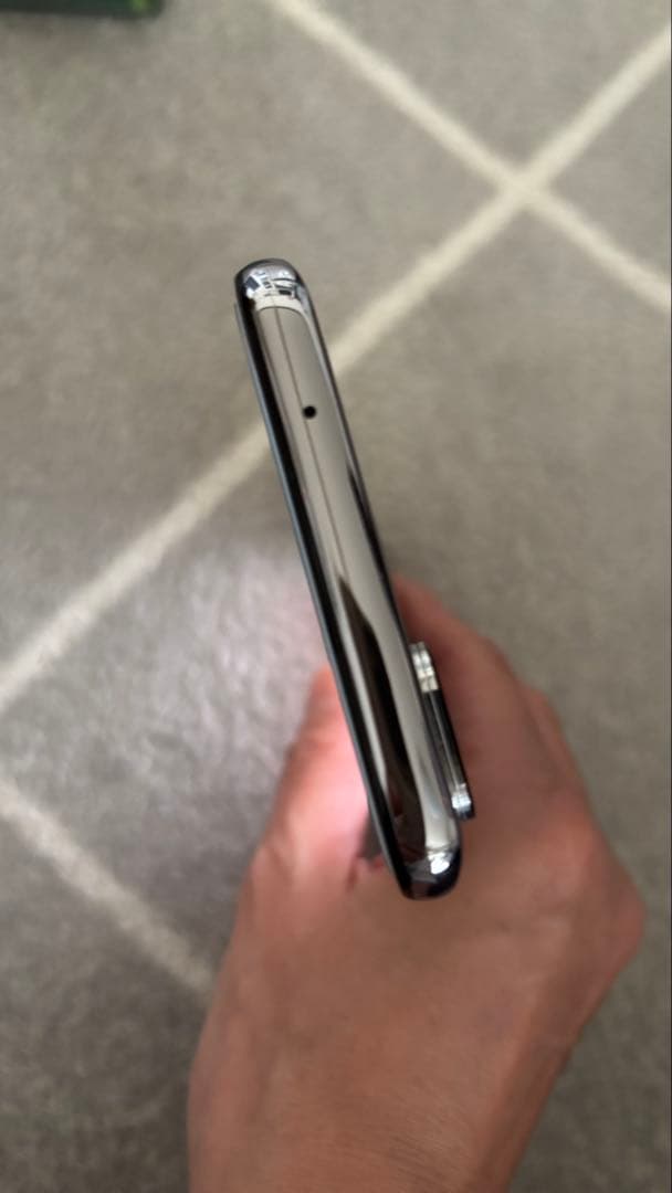 OPPO Reno5 A シルバーブラック 本体　箱（付属品あり）ケース3個付き