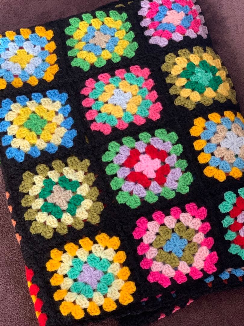 【値下中】　グラニースクエア　ブランケット　手編み　ハンドメイド　かぎ針編み