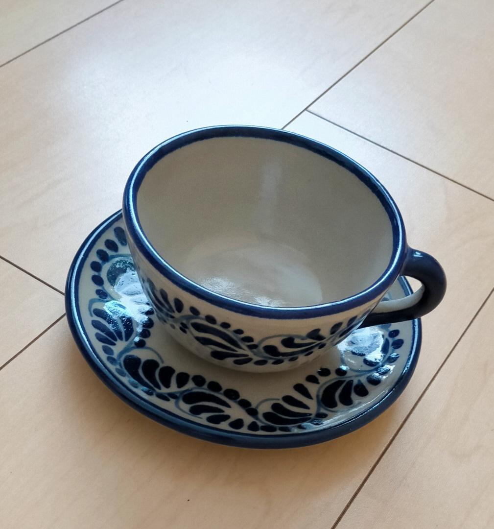 メキシコ　プエブラ州　タラベラ焼き　カップ＆ソーサー６点