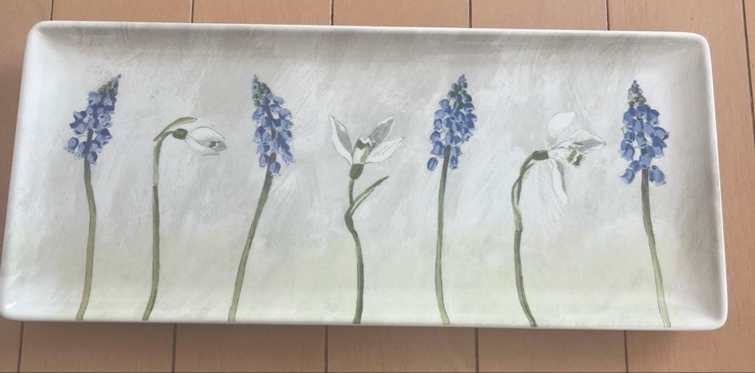 ジアン　アリス　ムスカリ　スノードロップ　花　長方形　皿　ロングトレイ
