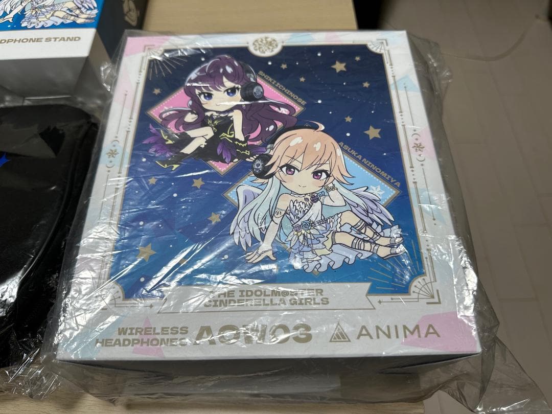 アイドルマスター ボイス入り ワイヤレスヘッドホン AOW03 スタンド ポーチ