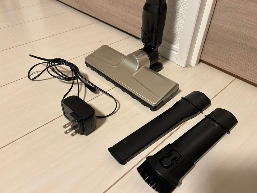 siroca コードレス掃除機 SV-S271 2024年製 軽量 2way