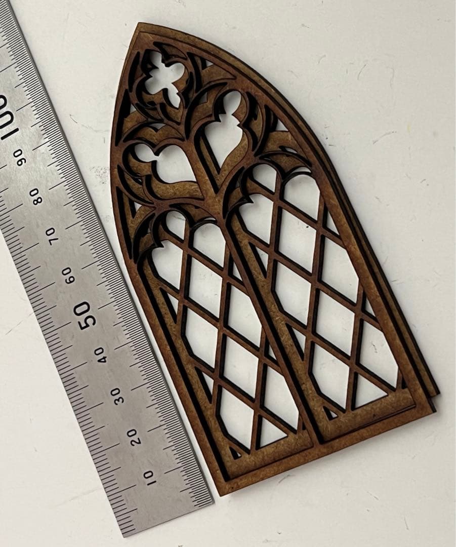 石棺　ガーゴイル　棺桶　ゴシック　小物入れ　フィギュア　窓枠