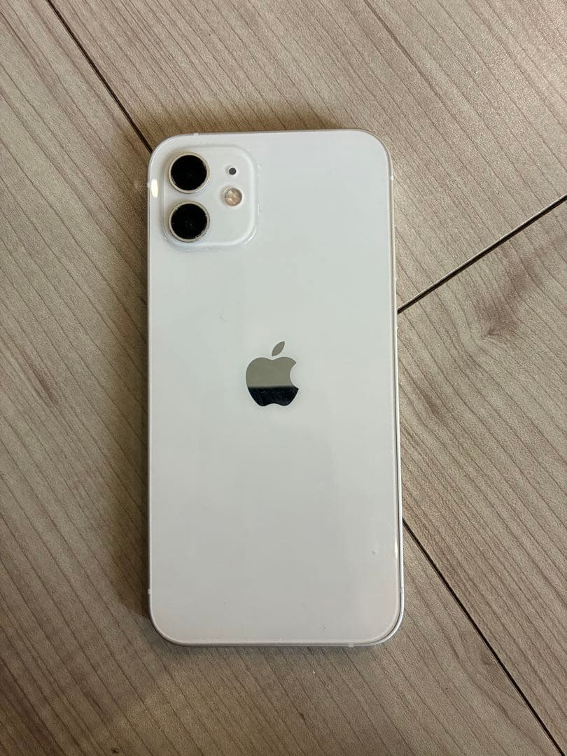 iPhone 12 128GB ホワイト　ジャンク品