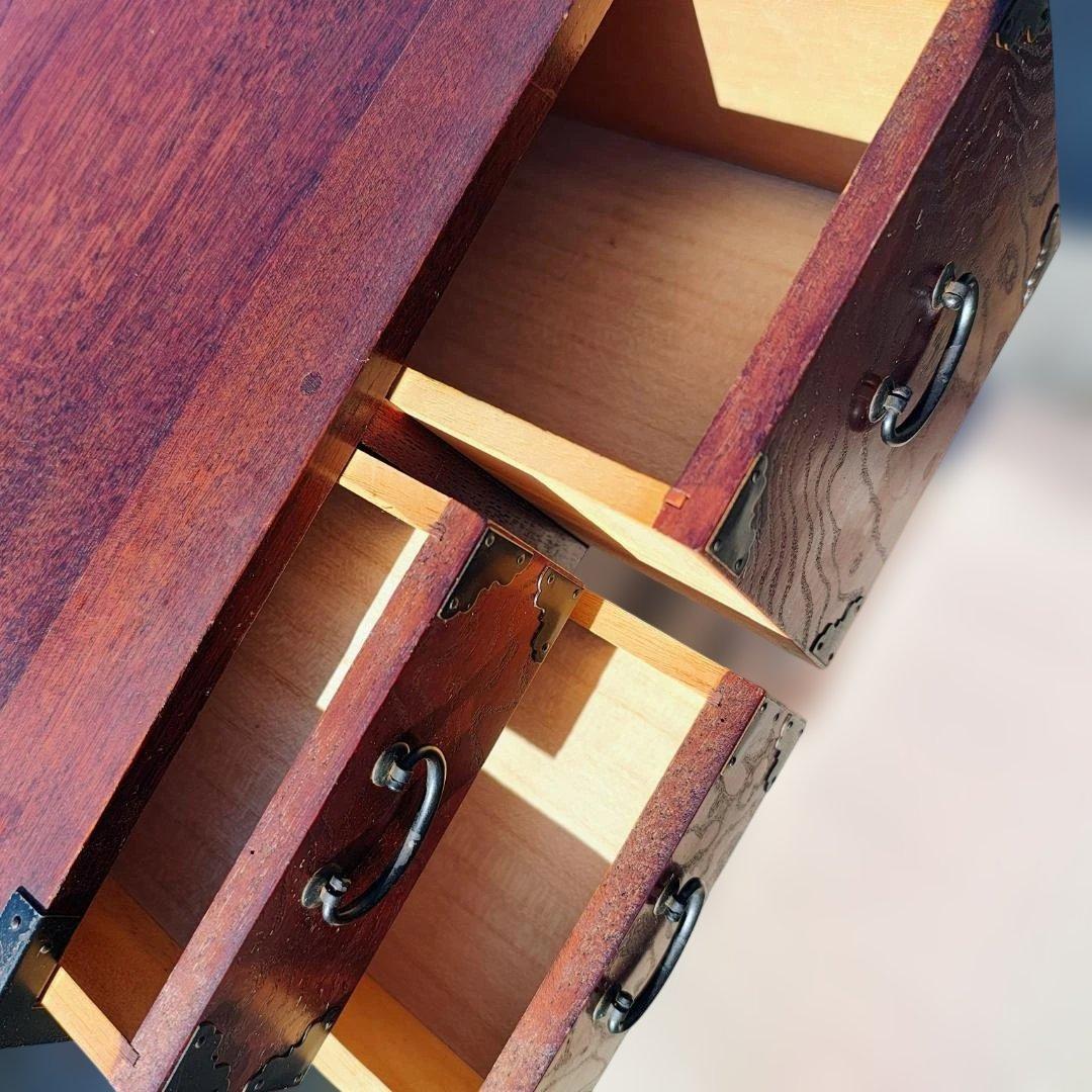 隠し引き出し付き 古家具 レトロ 木製 小引き出し 金具装飾 6杯 5C163