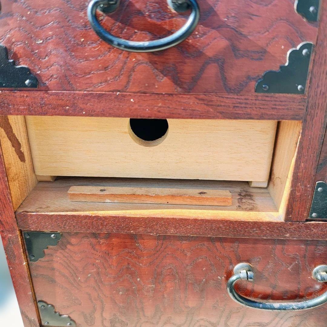 隠し引き出し付き 古家具 レトロ 木製 小引き出し 金具装飾 6杯 5C163