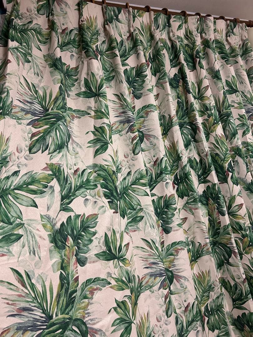 ニトリ　オーダーカーテン　横幅約140cm縦約200cm×2枚