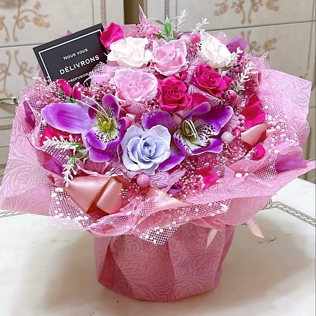 ✨大人気のミックスバラプリザーブド＆アーティフィシャル花束アレンジ✨華やかです✨