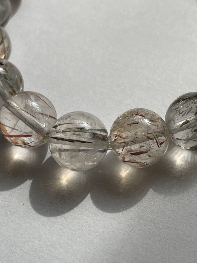 【匿名配送】 フォリエテッドマイカインクォーツ 水晶 ルチル 雲母 11㎜玉