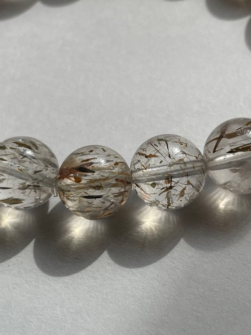 【匿名配送】 フォリエテッドマイカインクォーツ 水晶 ルチル 雲母 11㎜玉