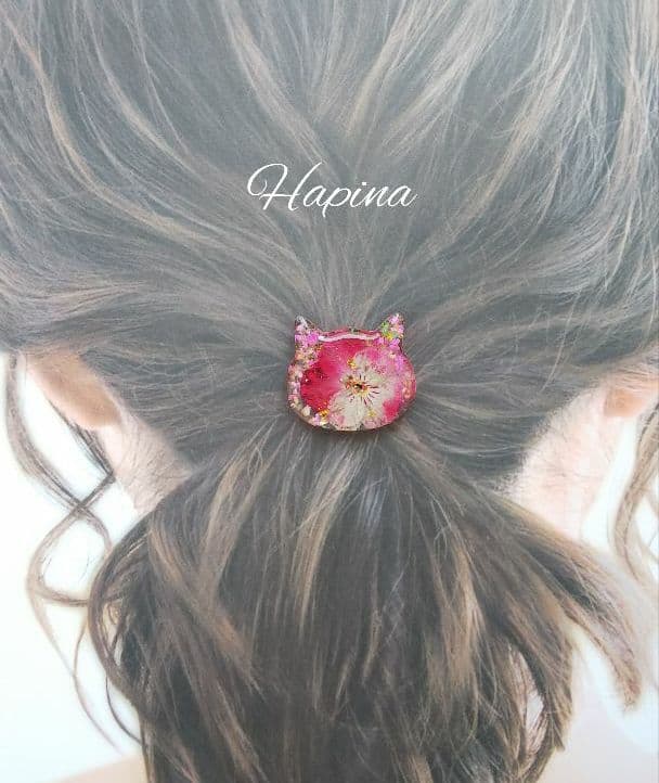 春ピンク猫ちゃんレジンヘアゴム ポニーフック変更可能。