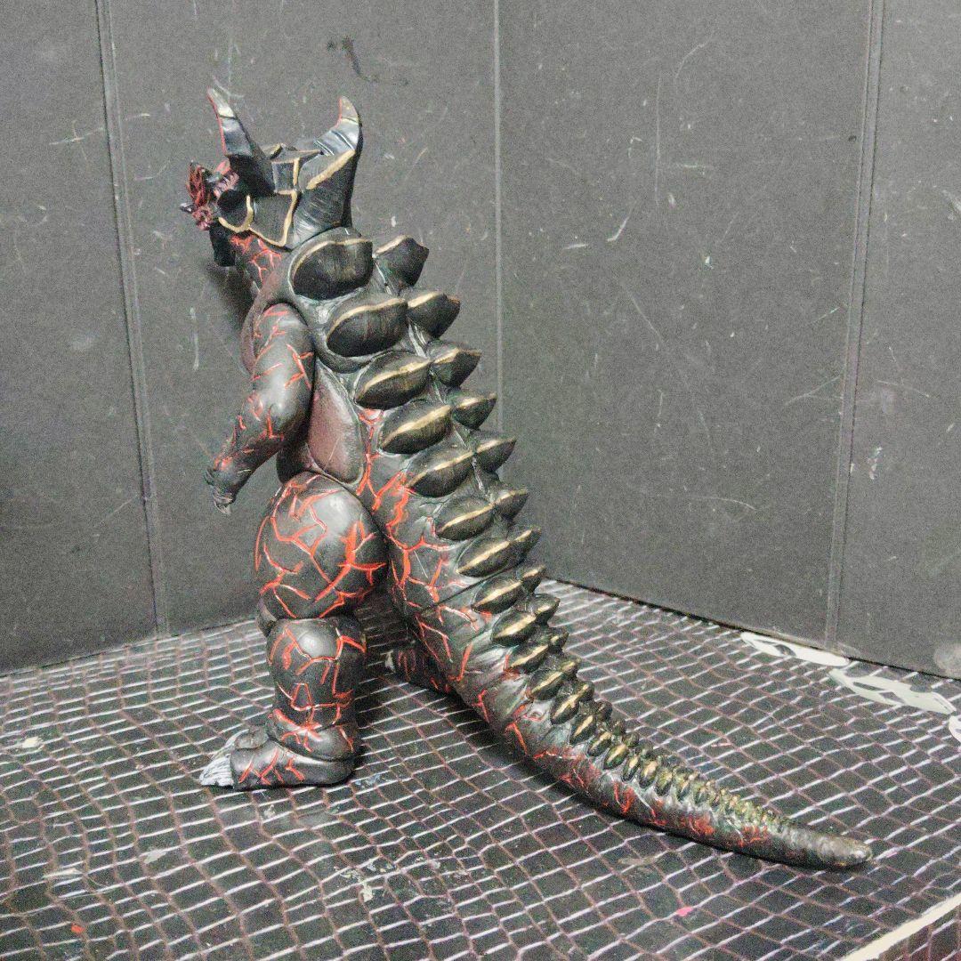 Naoウルトラ怪獣旧型ソフビカオスゴルメデ.クロスサバーガ（リアル塗装）
