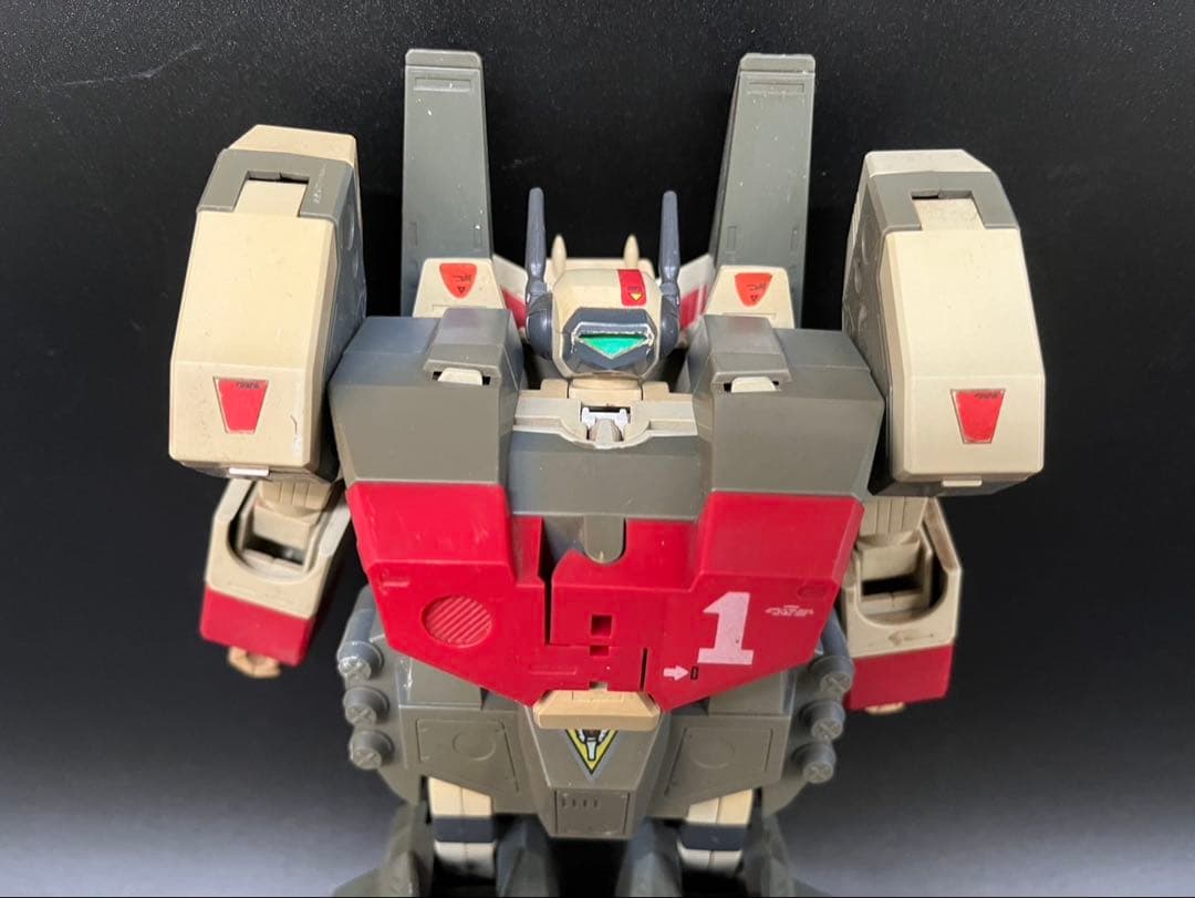 ◯超時空要塞マクロス VF-1J アーマードバルキリー プラモデル