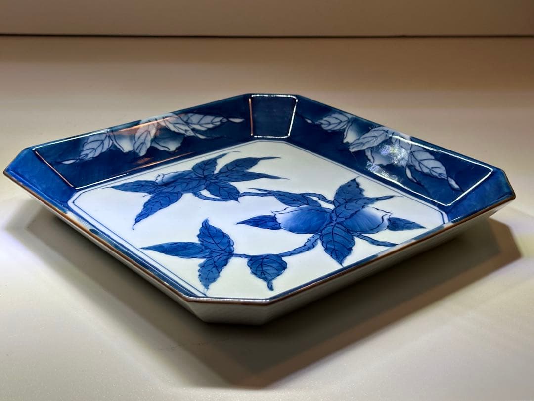 P01 有田焼　八角　大皿　新品未使用　一枚