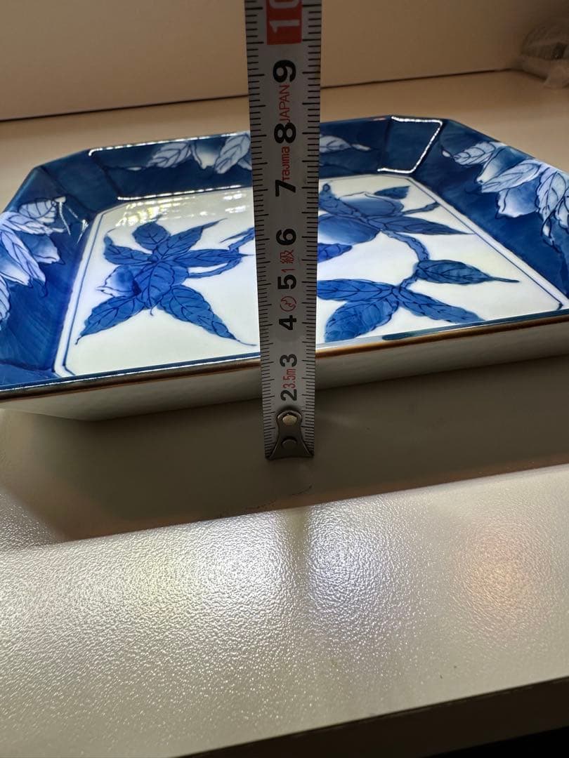 P01 有田焼　八角　大皿　新品未使用　一枚