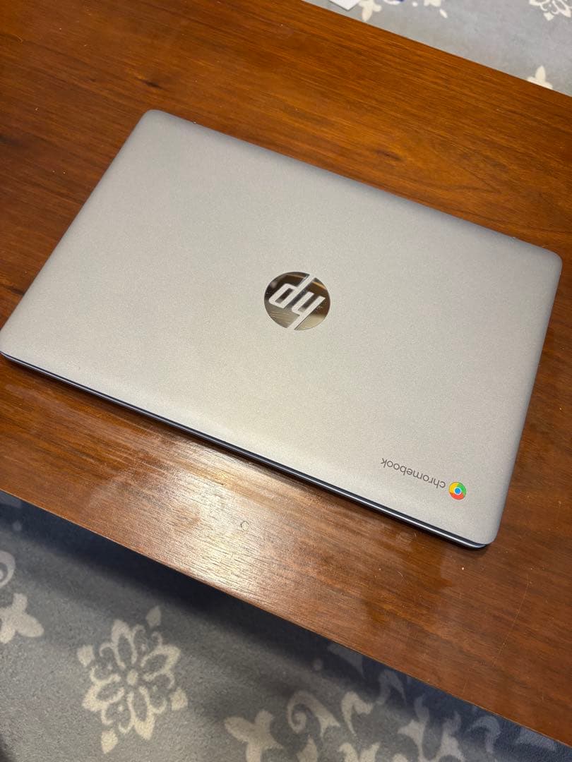 Chromebook本体 HP 14\" Chromebook celeron N4000 - Silver