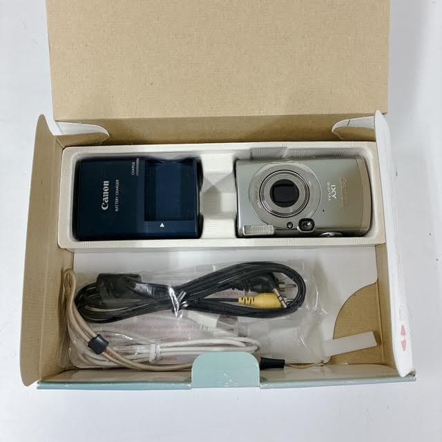 【美品】Canon キャノン IXY DIGITAL 800IS デジカメ