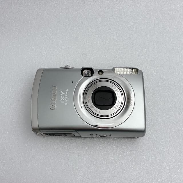 【美品】Canon キャノン IXY DIGITAL 800IS デジカメ