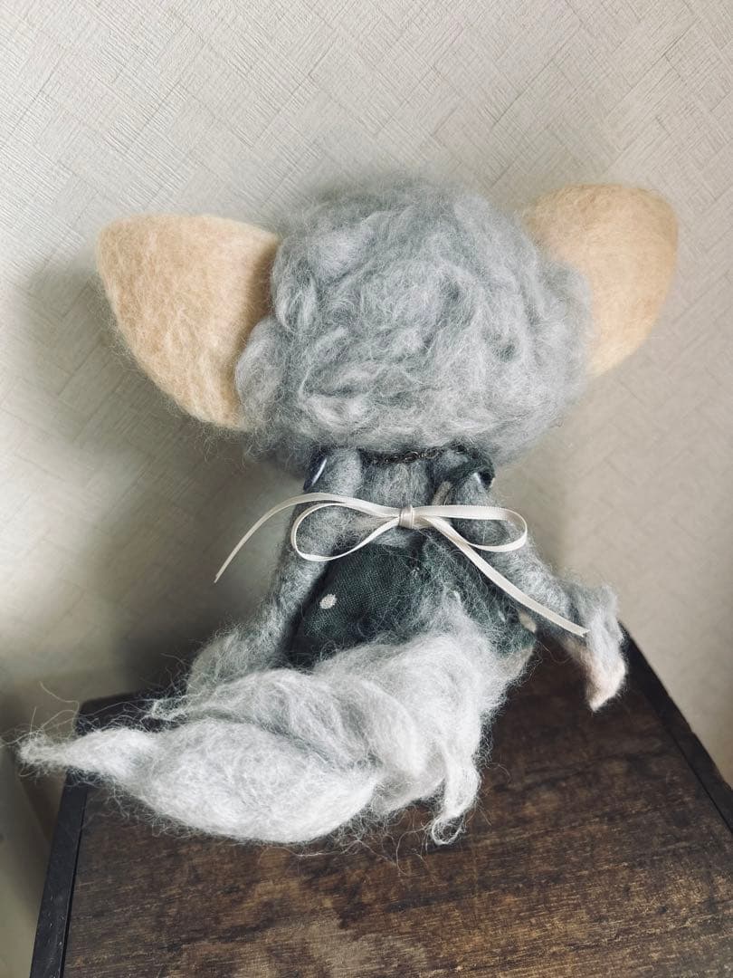 猫　羊毛ぬいぐるみ