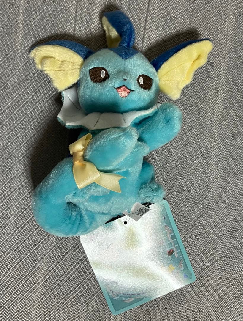 ポケセン限定ぬいぐるみ Eevee Collection シャワーズ　ニンフィア