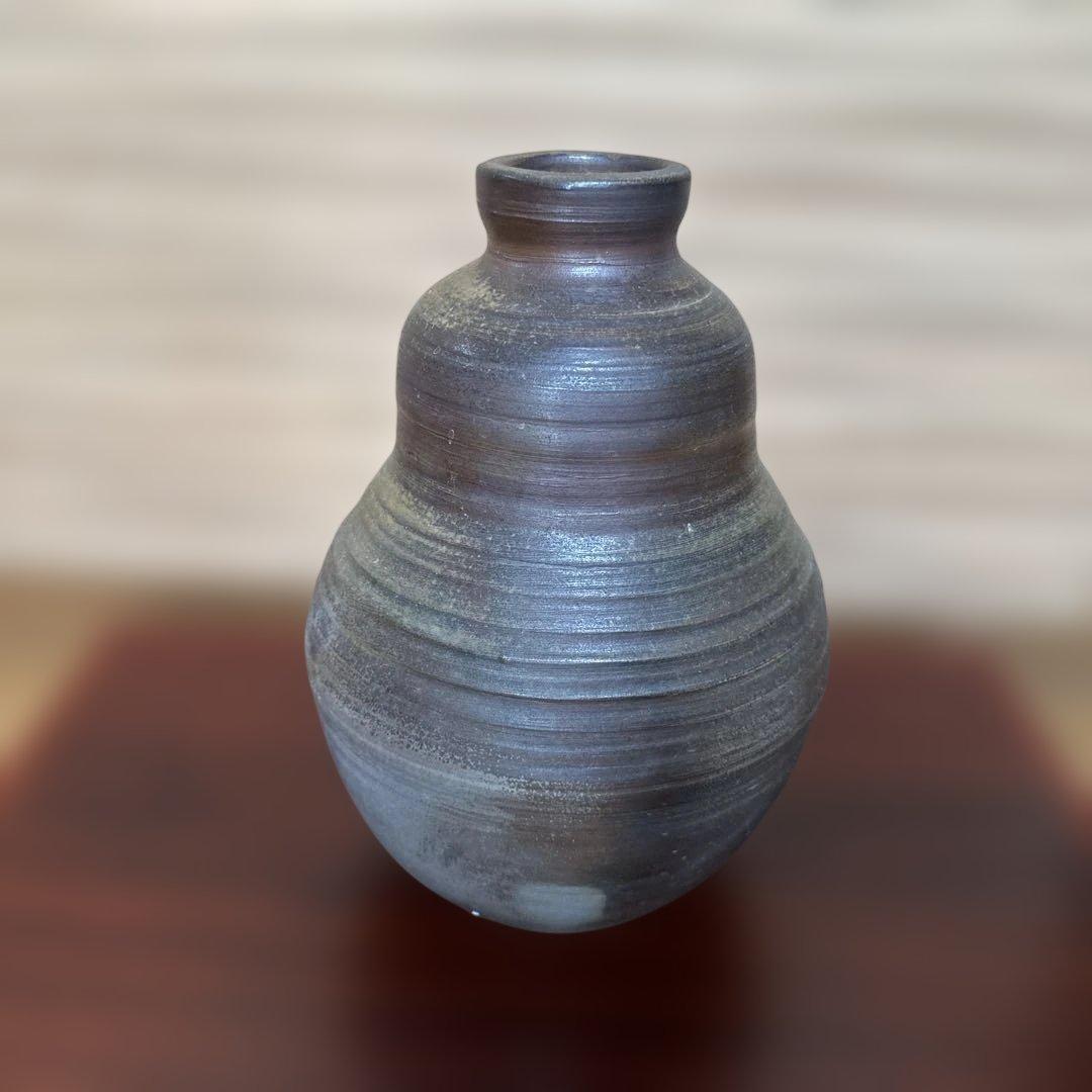 備前焼壺　小橋赤心作　高さ約26cm