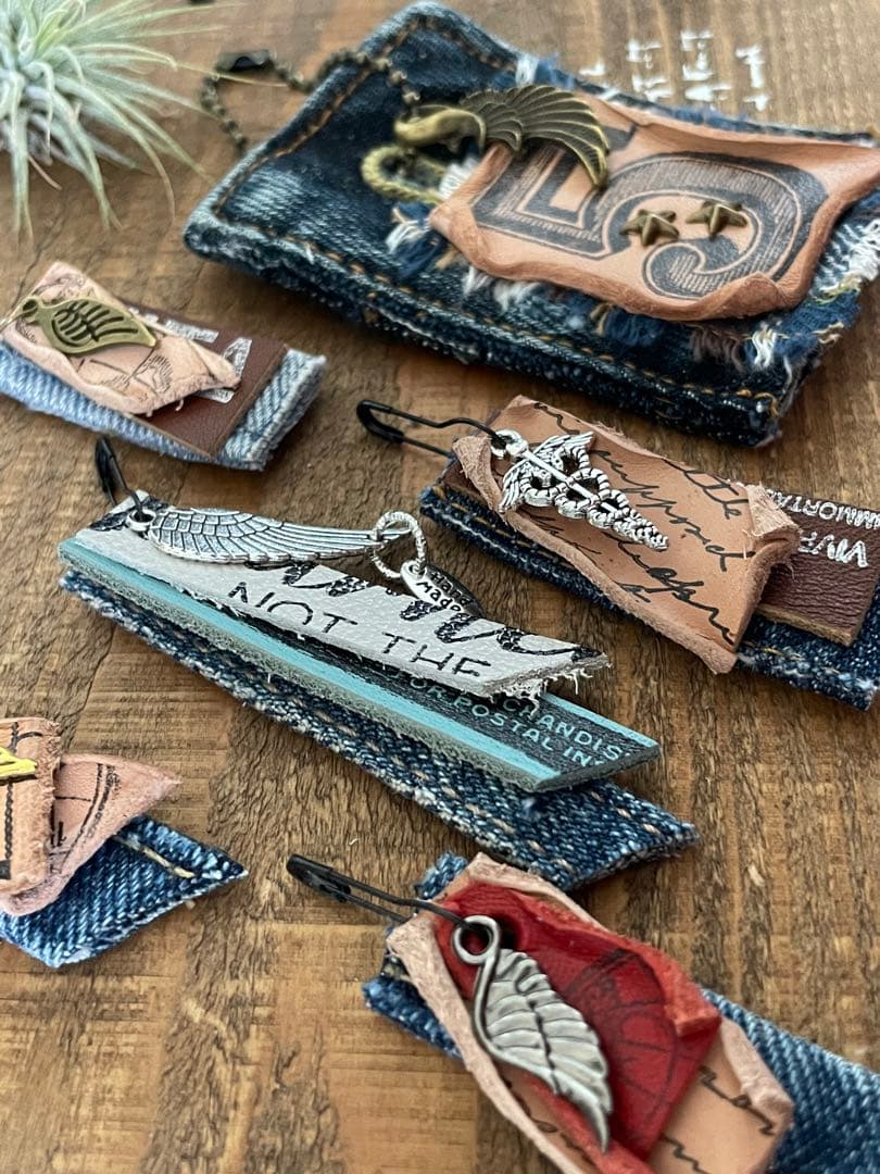 No.116革タグチャーム☺︎アソート