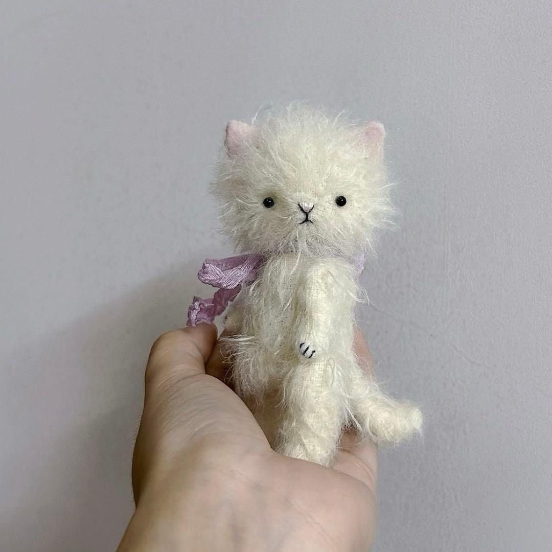 愛おしい白猫ベイビー テディベア アーティストベア ハンドメイド 海外作家様