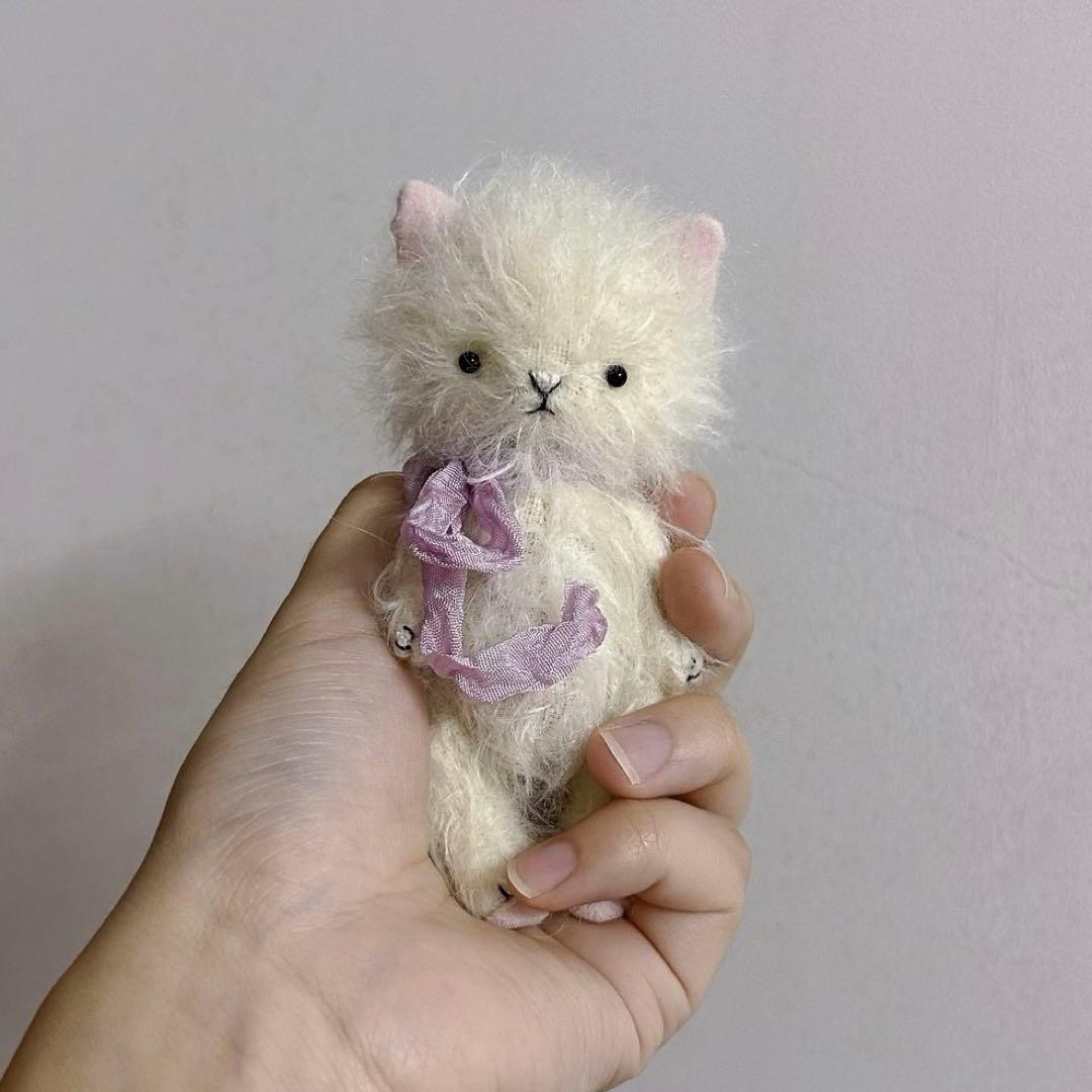 愛おしい白猫ベイビー テディベア アーティストベア ハンドメイド 海外作家様
