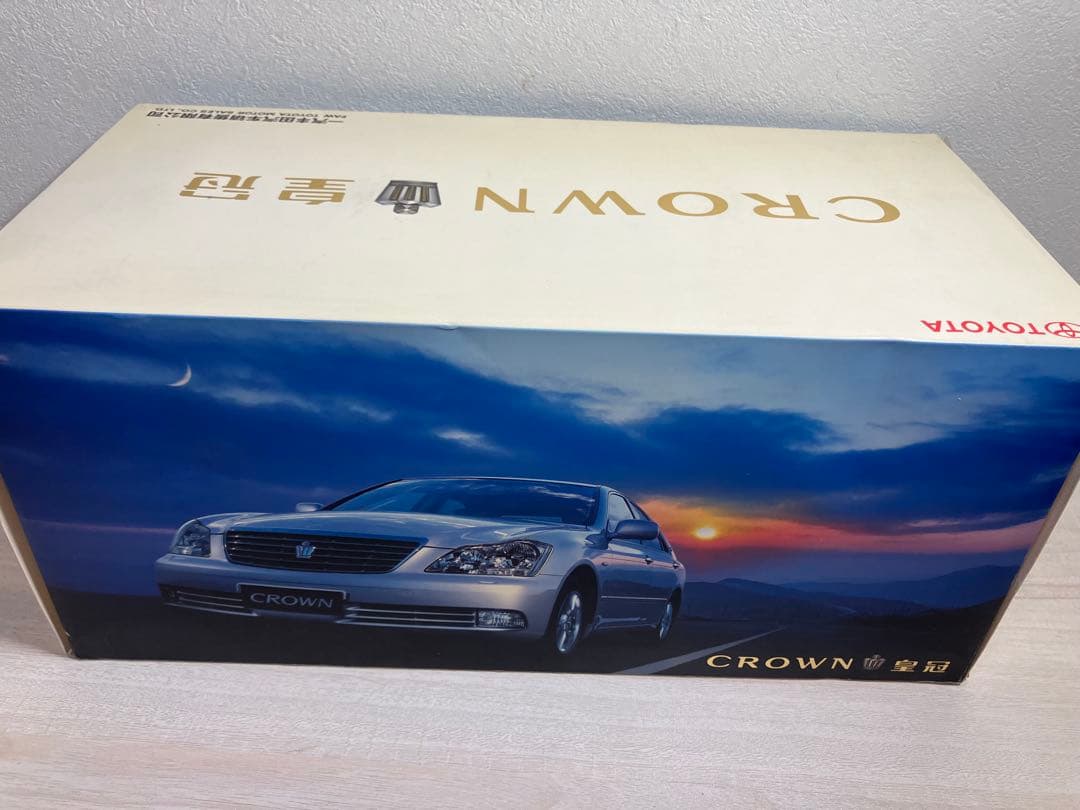 パウディモデル　1/18 トヨタクラウン　(中国仕様) ブラック