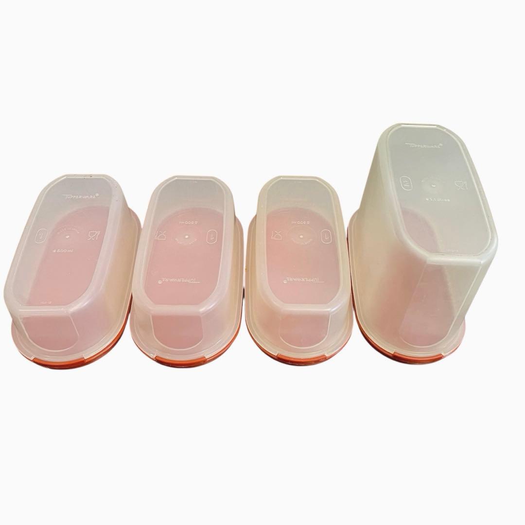 Tupperware 4つセット 大① 中③ 食品保存容器