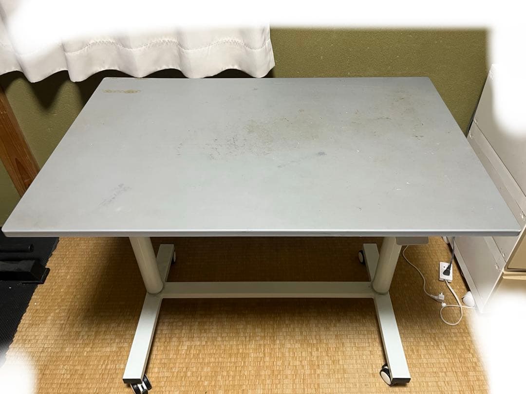 スタンディングデスク 高さ調整可能 シルバーグレー【引き取りorたのメル便】