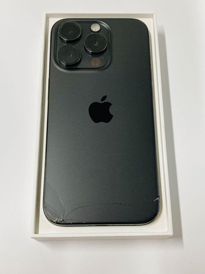 【ジャンク】iPhone 15 Pro / ブラックチタニウム / 128GB