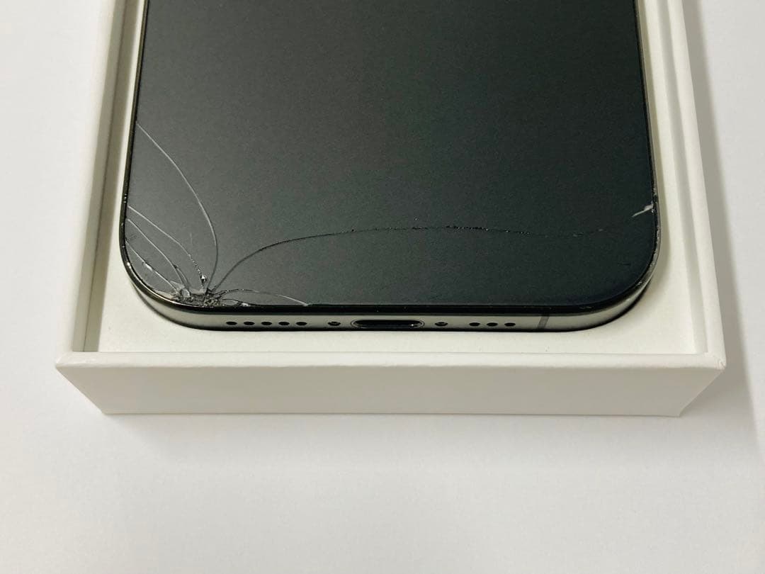 【ジャンク】iPhone 15 Pro / ブラックチタニウム / 128GB