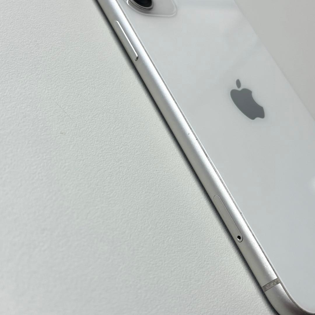 Apple iPhone11 本体 ホワイト 128GB SIMフリー