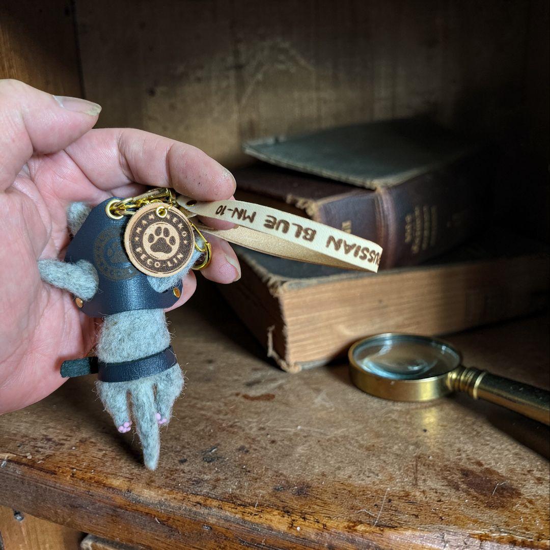 豆猫HOLDCATキーホルダー No.10 ロシアンブルー〜特製豆猫トレカ付き