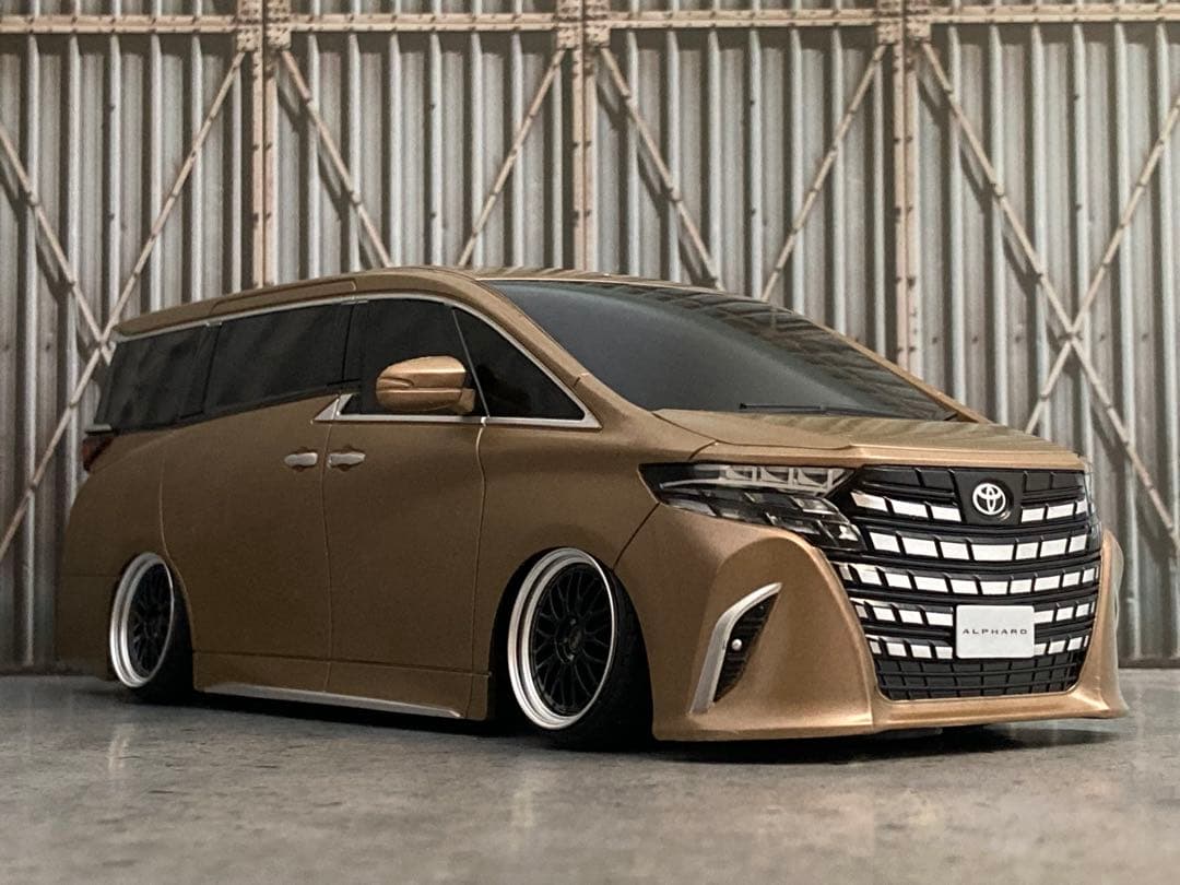 1/24 新型アルファード・ブロンド（カスタム）