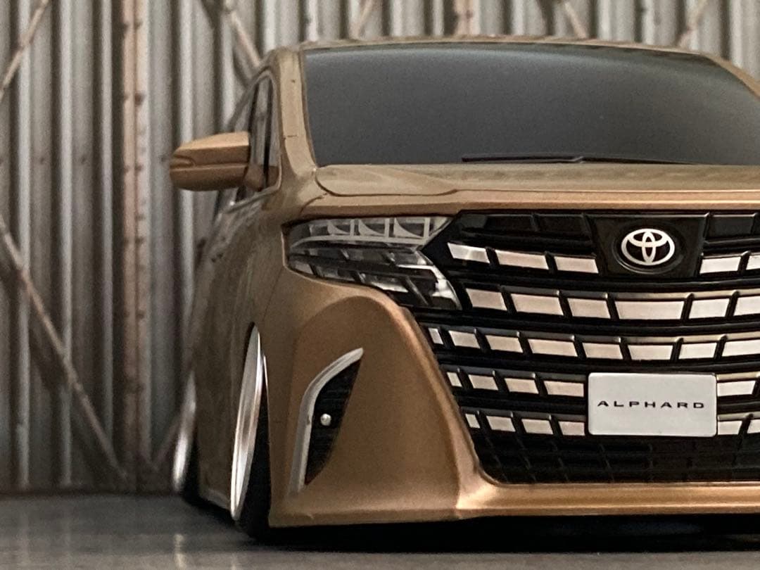 1/24 新型アルファード・ブロンド（カスタム）