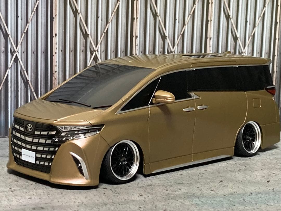 1/24 新型アルファード・ブロンド（カスタム）