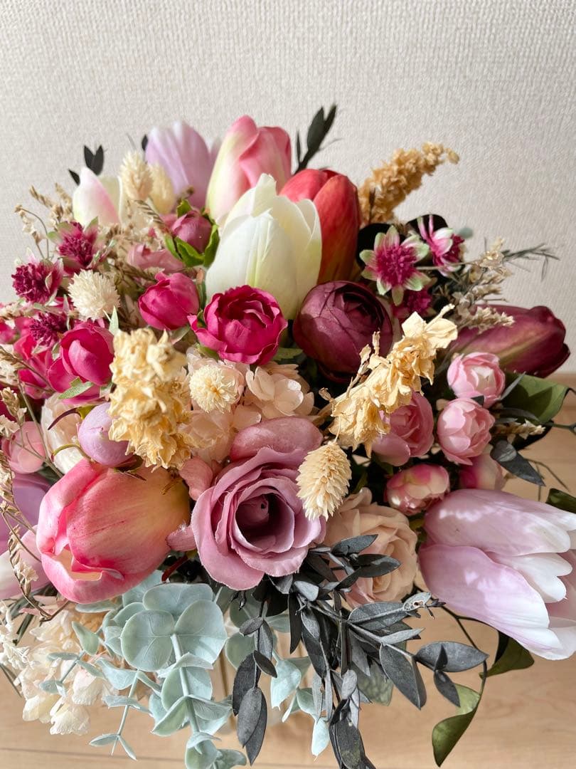 ブーケ　ブートニア　ウェディング　結婚式　チューリップ