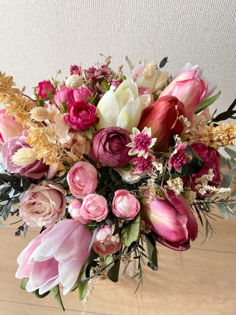 ブーケ　ブートニア　ウェディング　結婚式　チューリップ