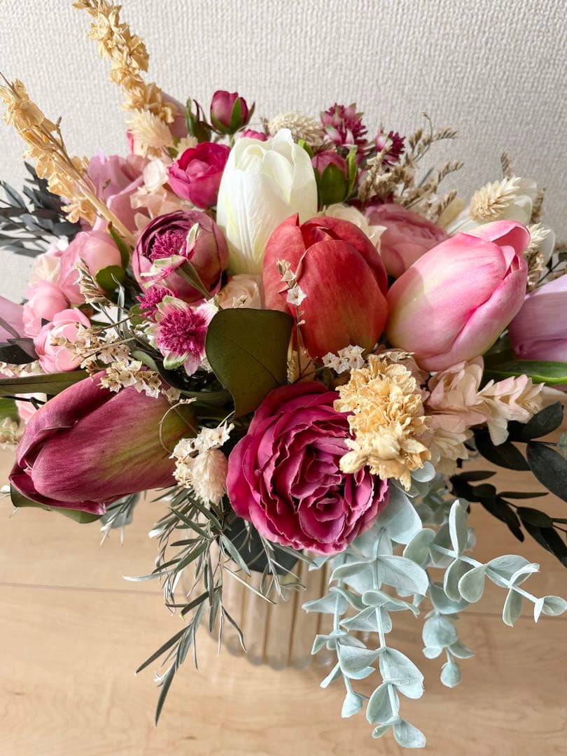 ブーケ　ブートニア　ウェディング　結婚式　チューリップ