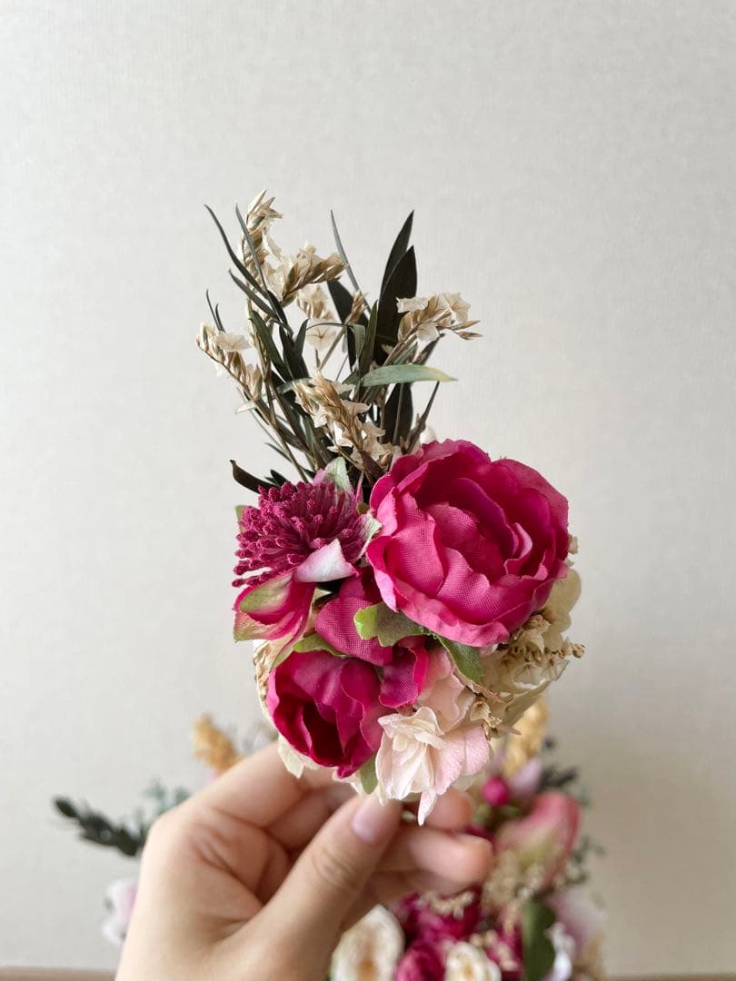 ブーケ　ブートニア　ウェディング　結婚式　チューリップ