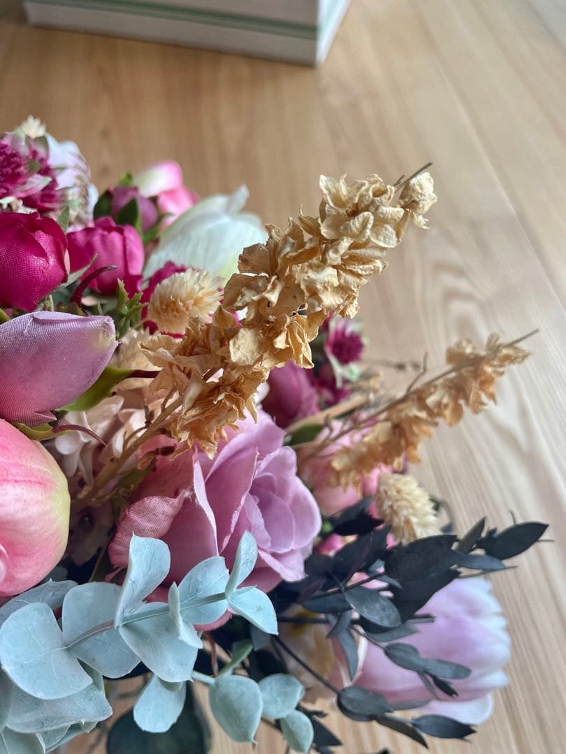 ブーケ　ブートニア　ウェディング　結婚式　チューリップ