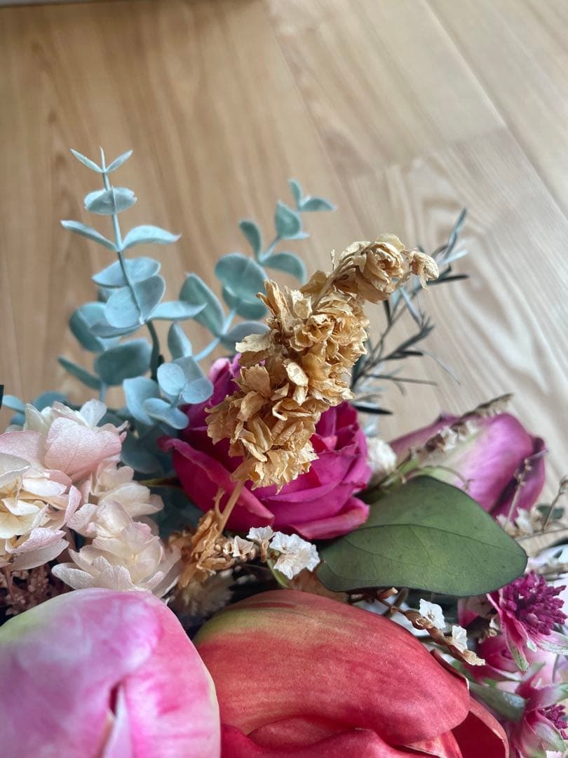 ブーケ　ブートニア　ウェディング　結婚式　チューリップ