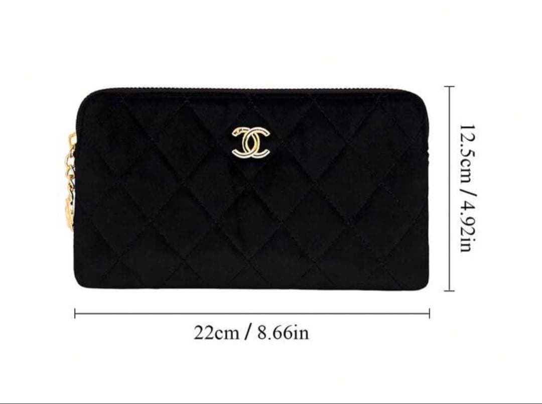 CHANEL ブラック ベルベットポーチ　クラッチ ノベルティ