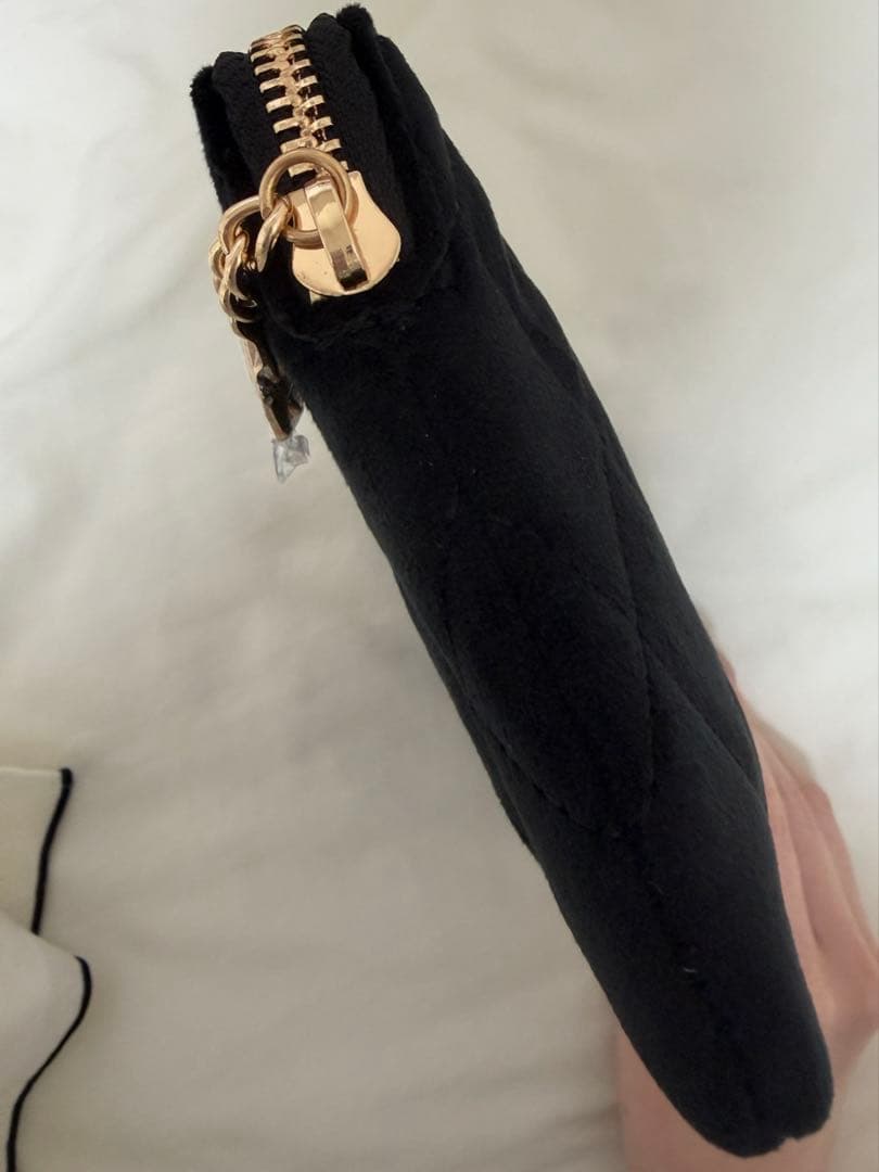 CHANEL ブラック ベルベットポーチ　クラッチ ノベルティ