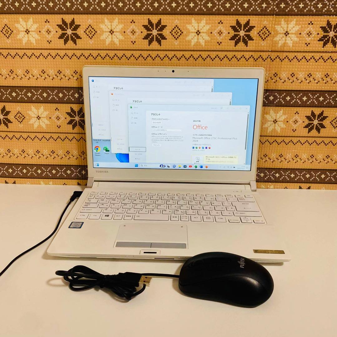 Y903 TOSHIBAノートパソコンi5第7世代SSDメモリ8G高速Win11