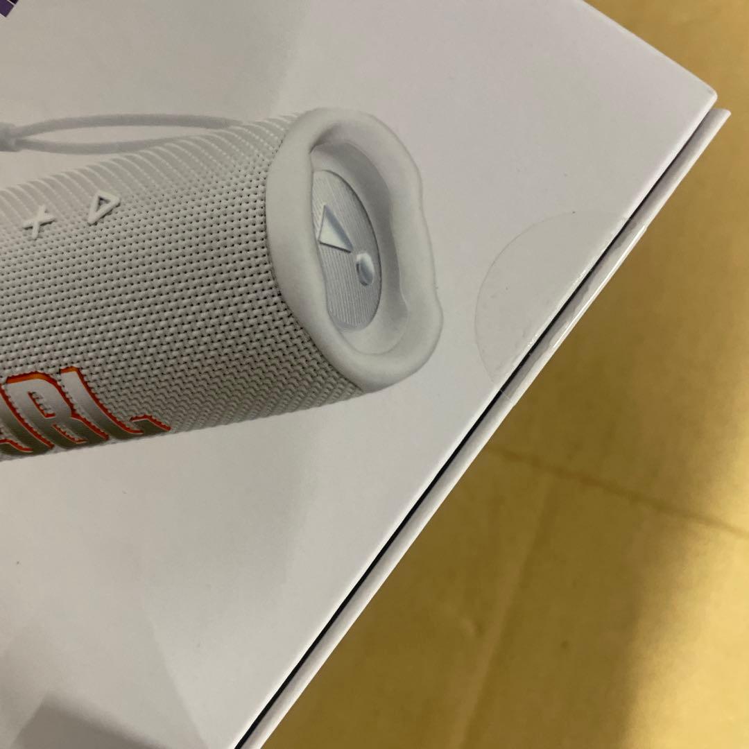 JBL FLIP6 ホワイト ワイヤレススピーカー　未開封品